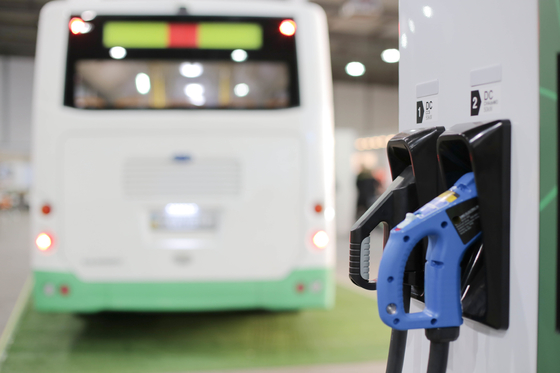 Type 1 2 Ccs EV Car Charger Time Chart Tax Credit Grant Cost On-Demand Output Power